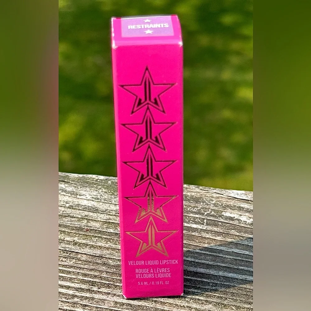 💄 NIB New Jeffree Star Restraint Velour Liquid Lipstick Metallic
